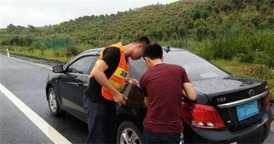 泊头永福道路救援